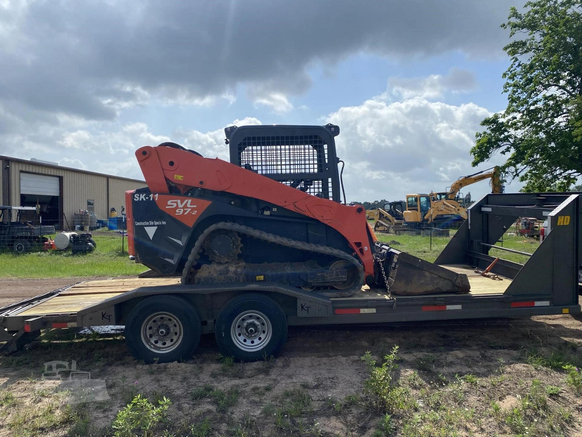 2023 KUBOTA SVL97-2 for sale in Lindale, Texas — photo 2
