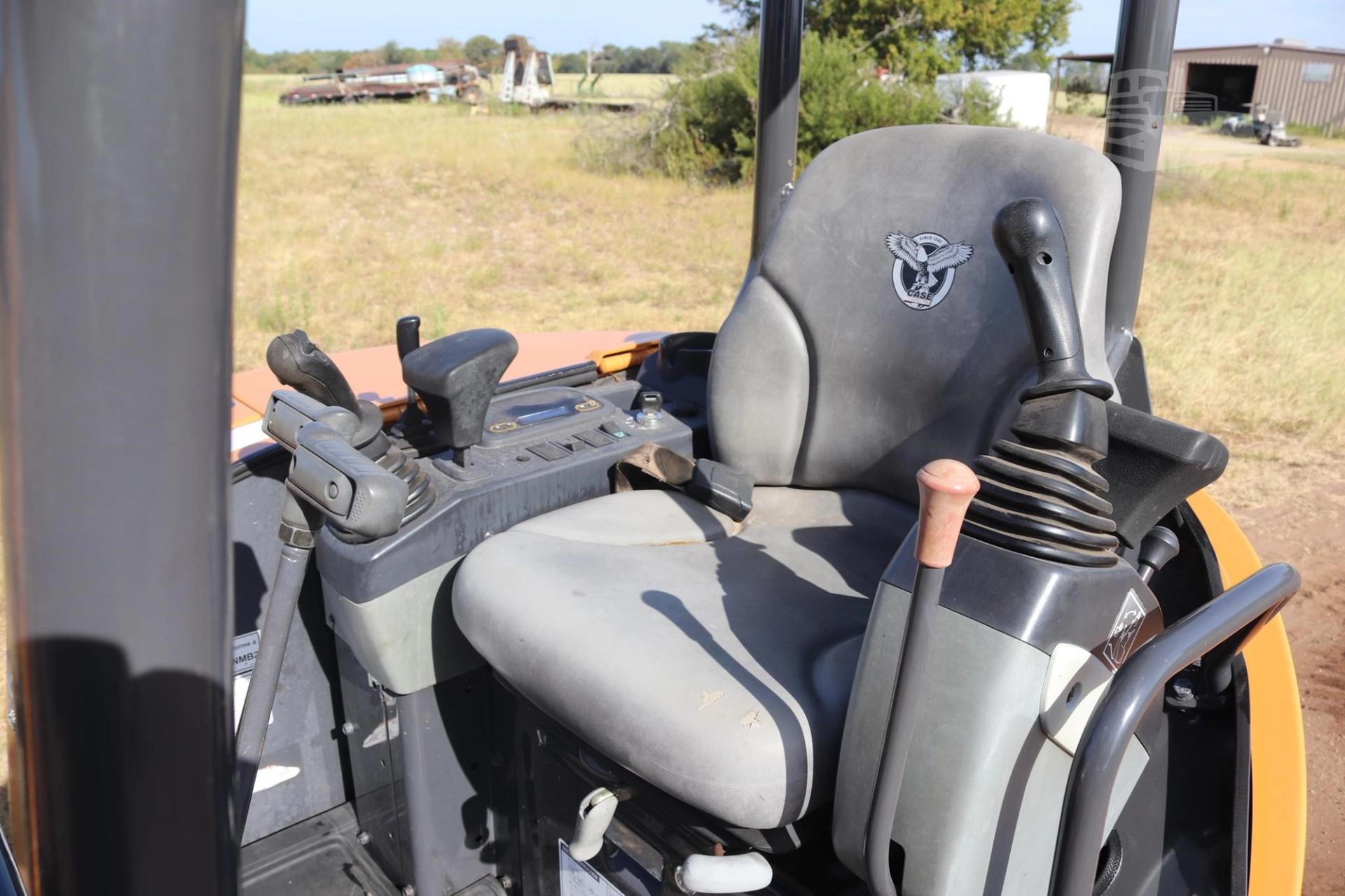 2017 CASE CX26C for sale in Lindale, Texas — photo 23