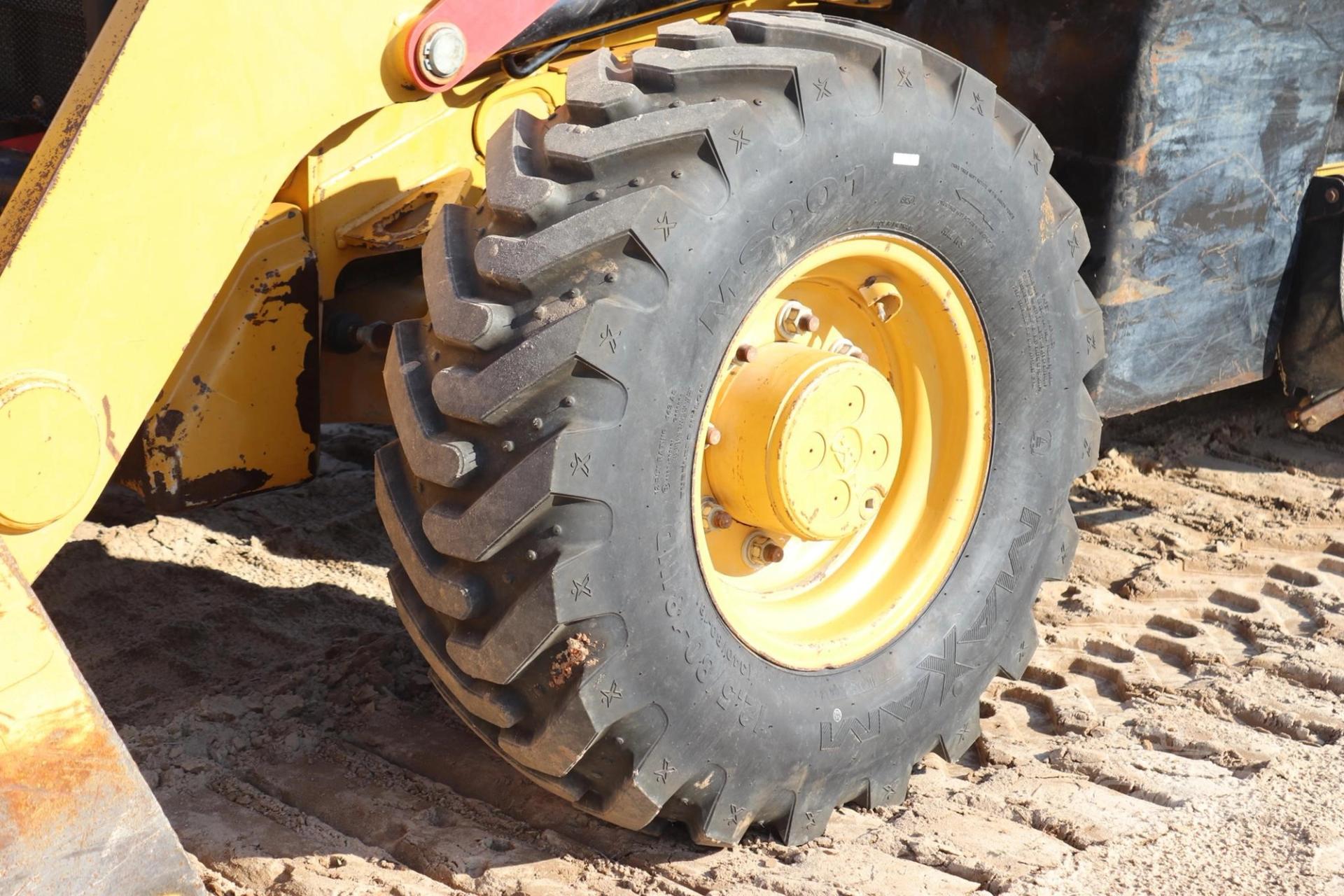 2018 CATERPILLAR 415F2 IL for sale in Lindale, Texas — photo 2