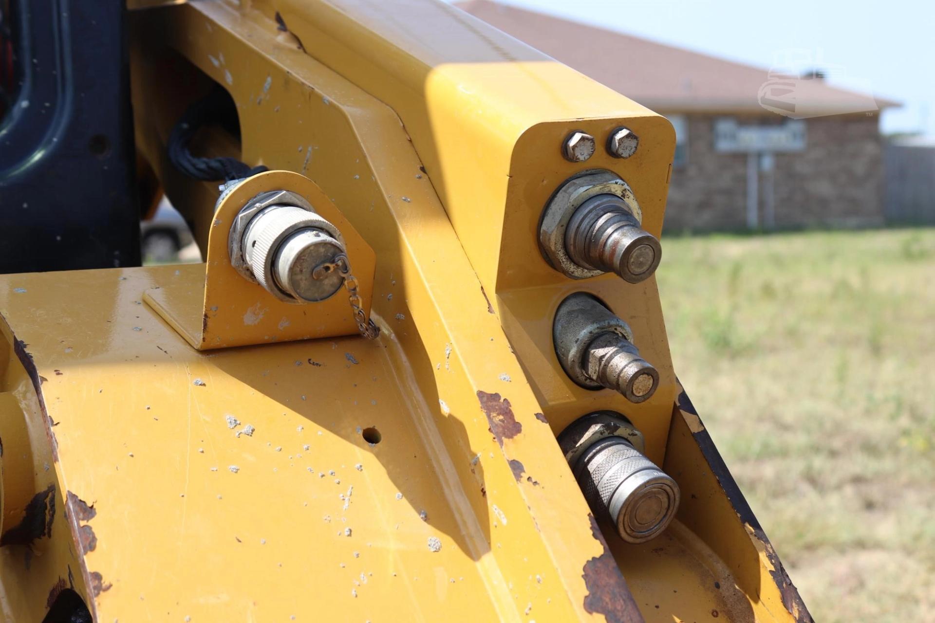 2020 CATERPILLAR 279D3 for sale in Lindale, Texas — photo 19