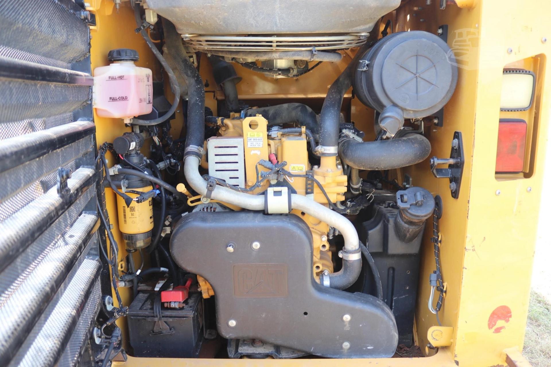 2020 CATERPILLAR 279D3 for sale in Lindale, Texas — photo 9