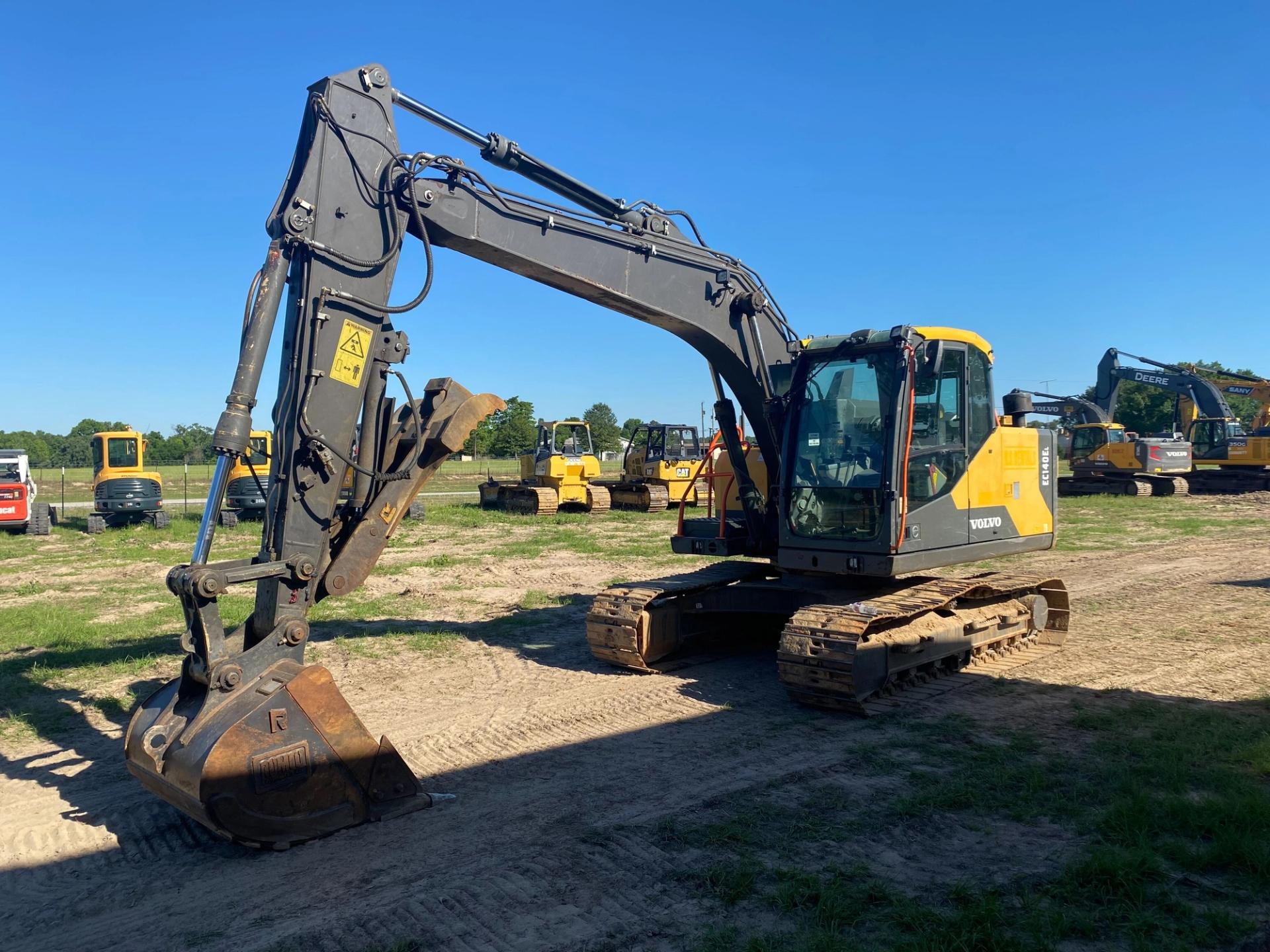 2021 VOLVO EC140EL for sale in Lindale, Texas