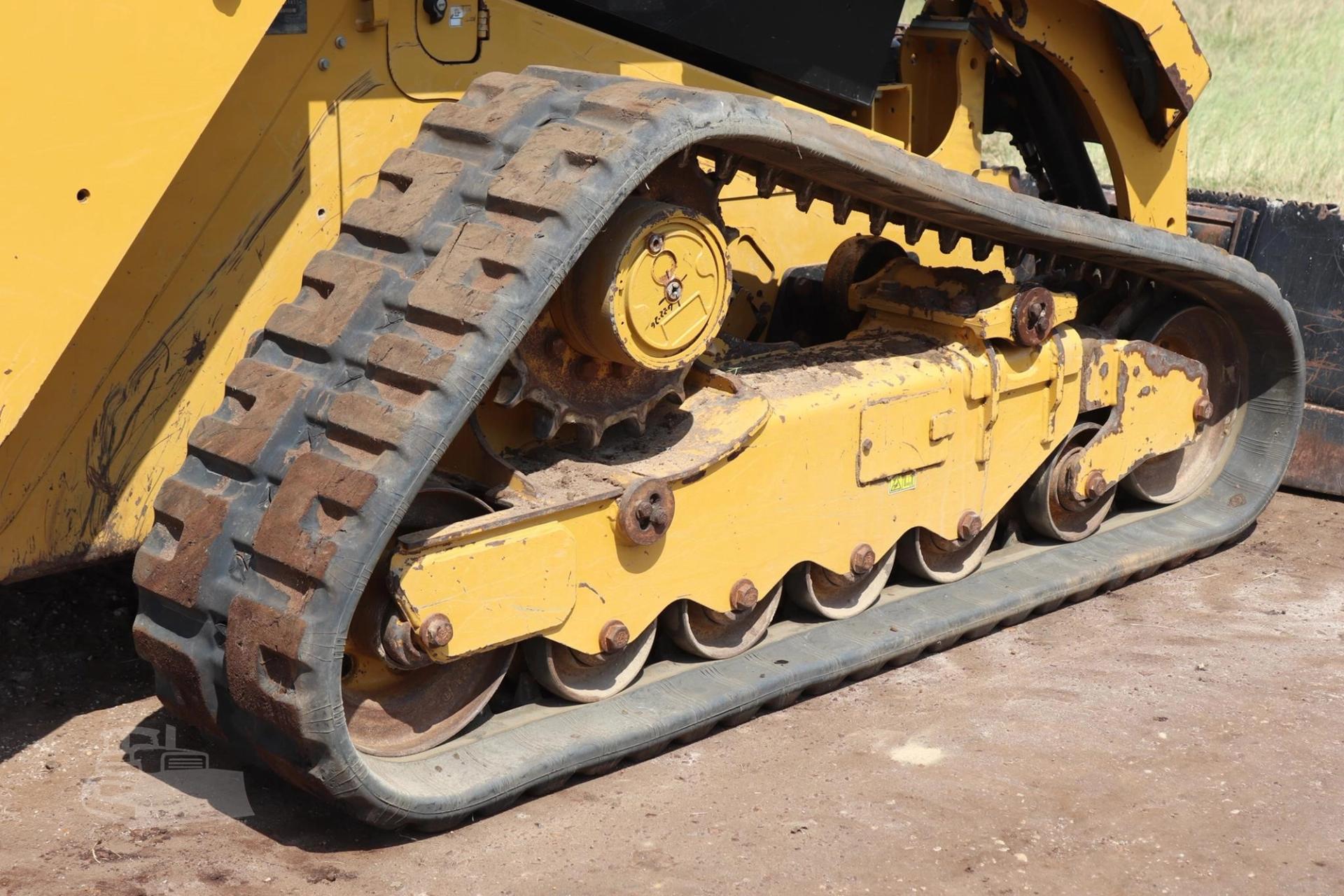 2020 CATERPILLAR 279D3 for sale in Lindale, Texas — photo 11