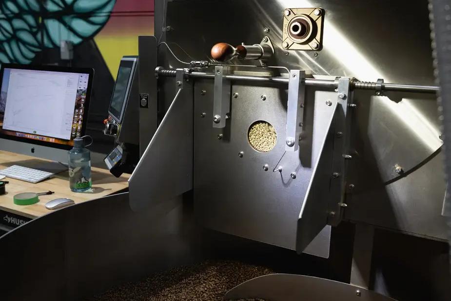 Black & White Coffee Roasters