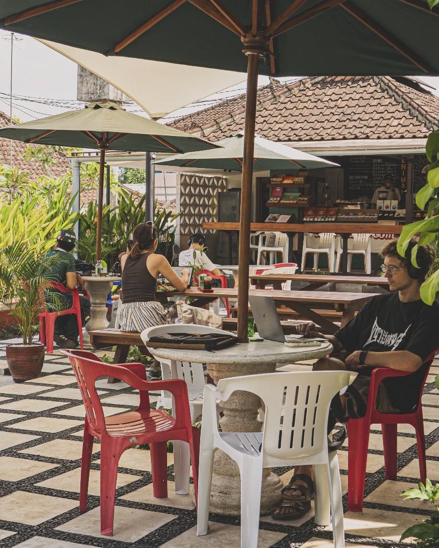 Seniman Coffee