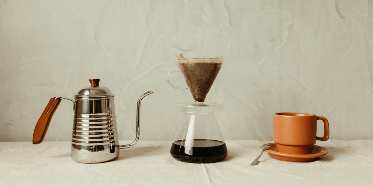 Third wave coffee—simple V60 set up