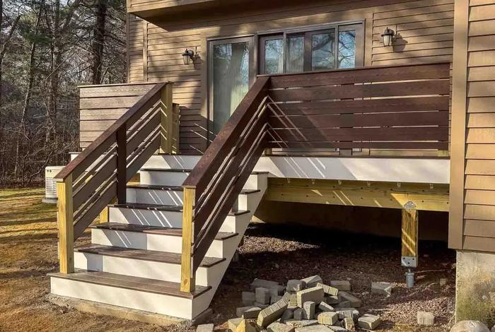 Elevated Deck & Stairs