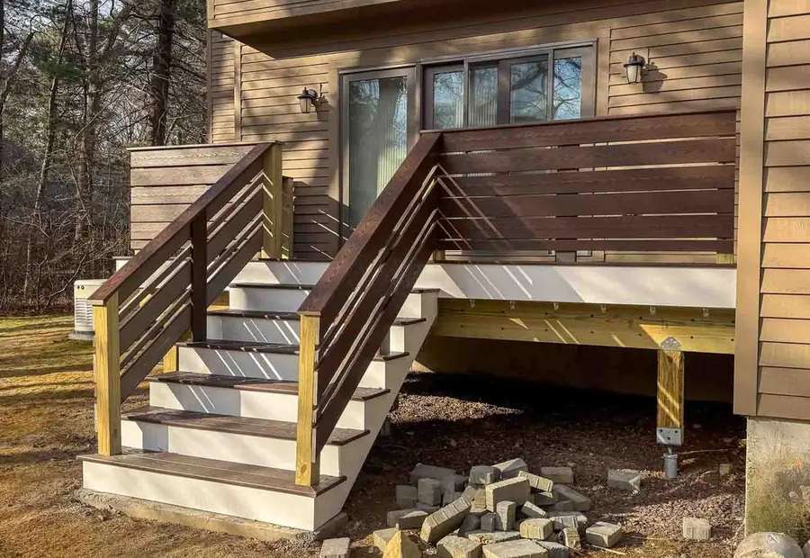 Elevated Deck & Stairs