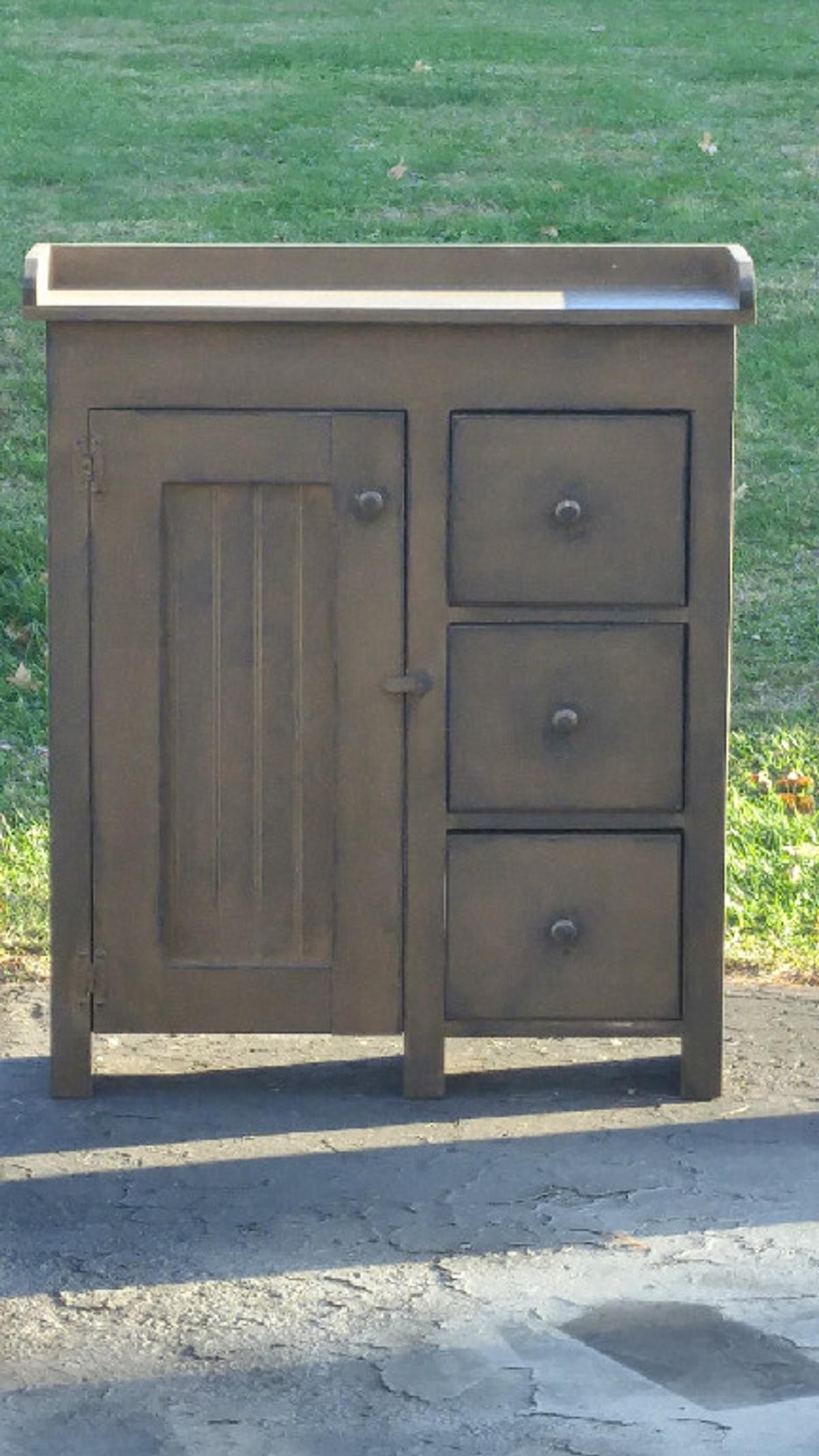 Cabinet #33