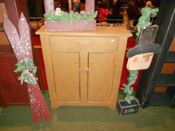 Jelly Cabinet w/Drawer
