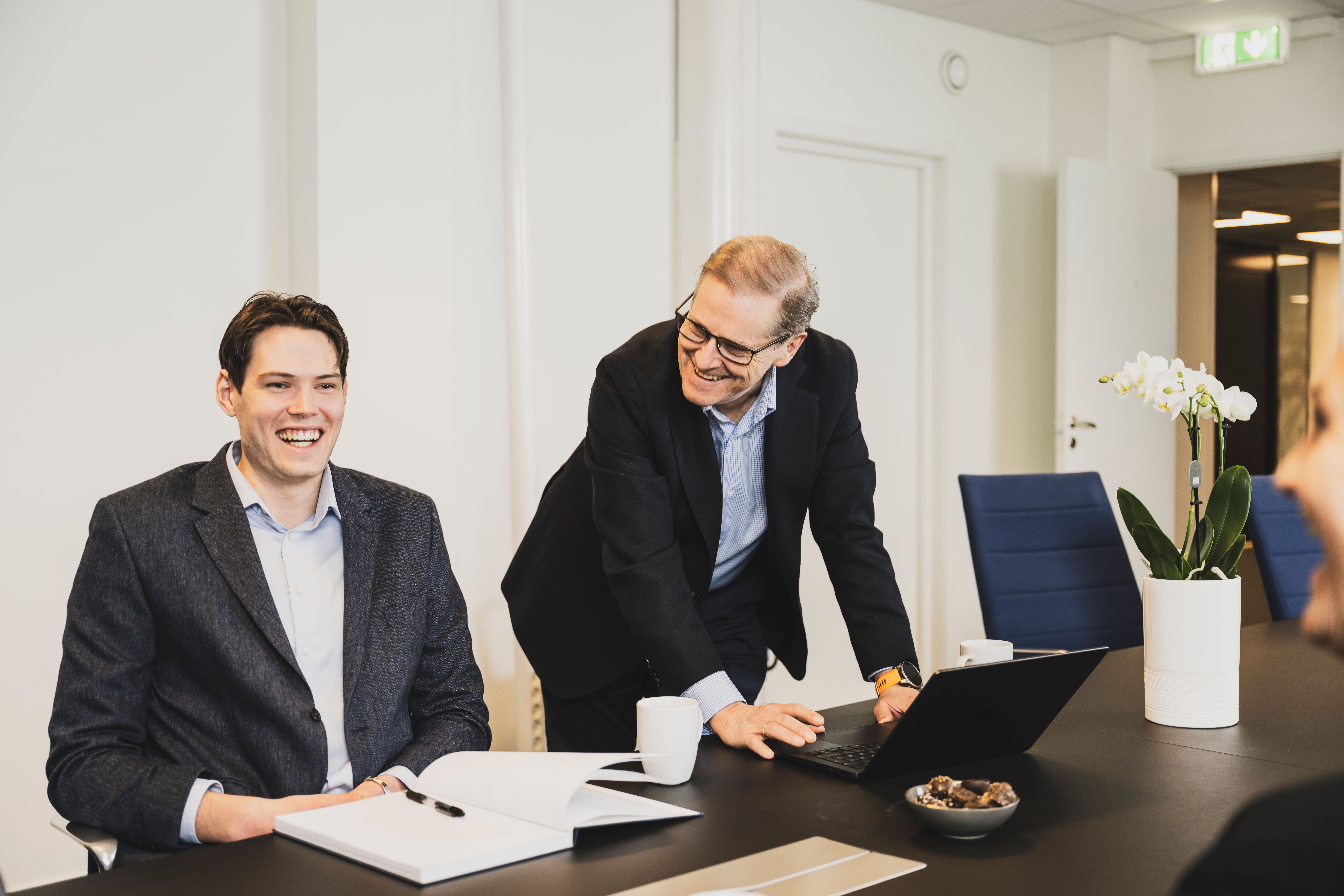 to som diskuterer regnskap