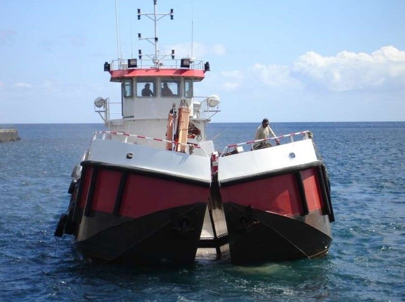 Self Propelled Split Barge thumbnail 3