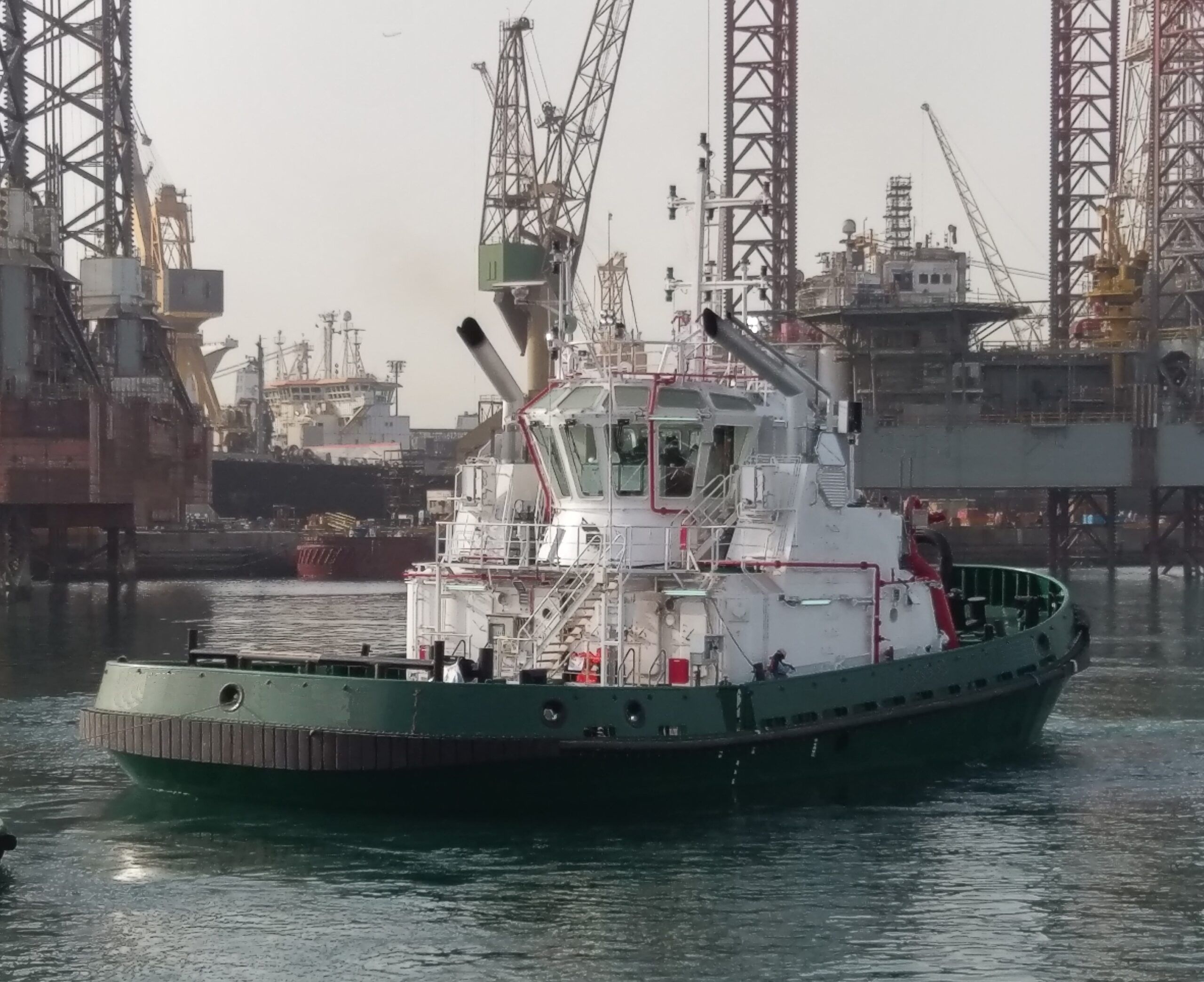 Dual Fuel ASD Tug thumbnail 2