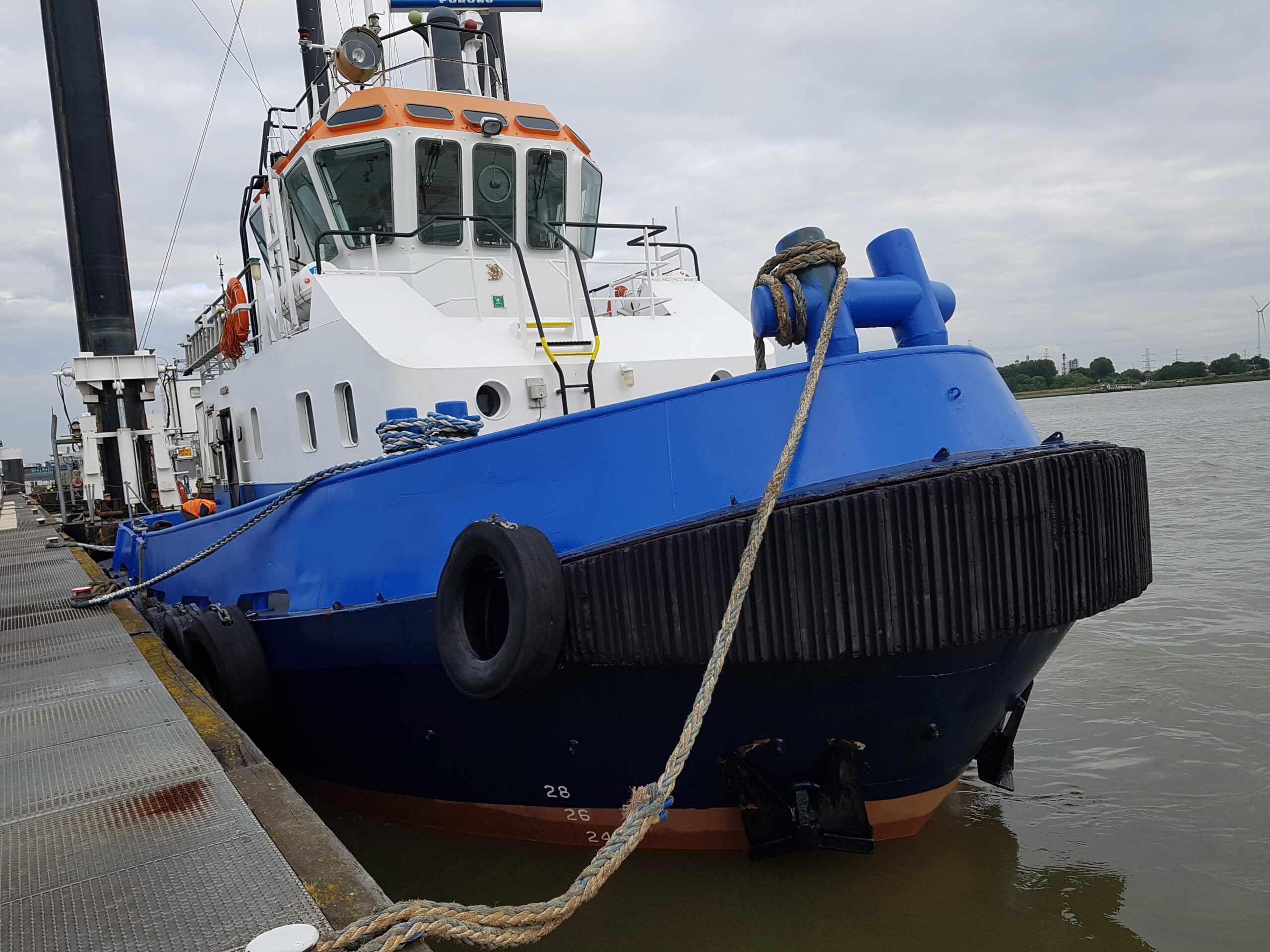 Damen 2207, Twin Screw Tug thumbnail 2