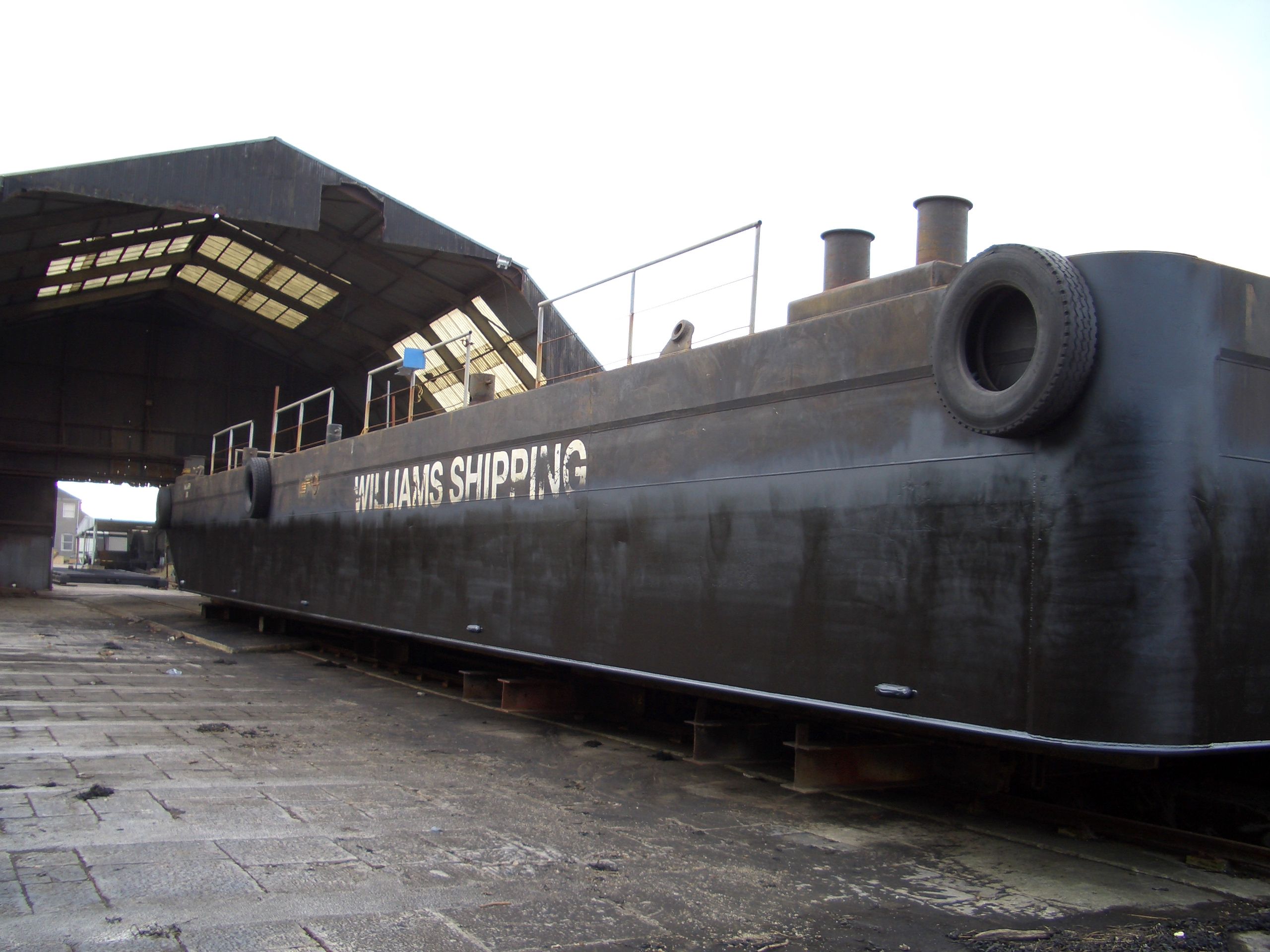 30 x 11 Flattop Barge thumbnail 2
