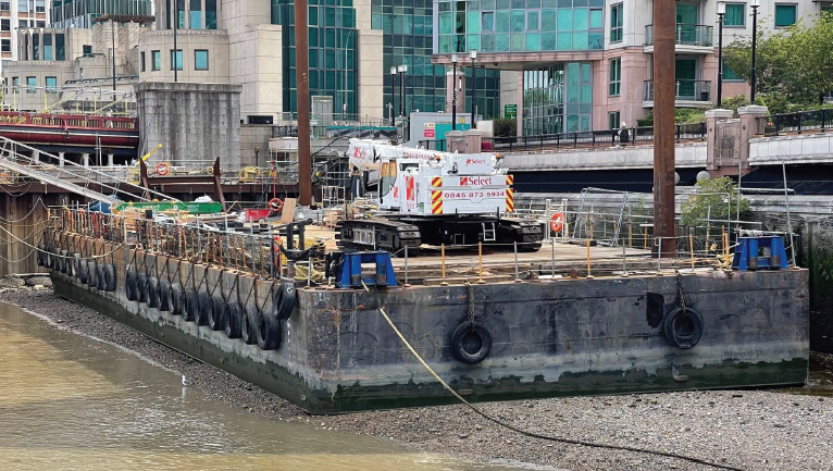 50 x 14m Flattop Barge - Barges