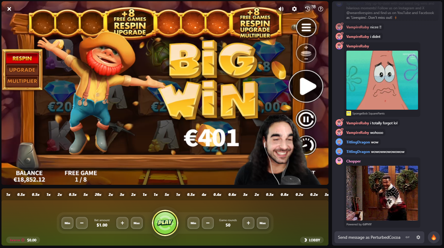 Evolution의 Bet with Streamers 남성 라이브 카지노 스트리머가 Skywind Group의 Cash Mine 슬롯 게임을 플레이하며 큰 당첨을 거두는 모습 - Flush