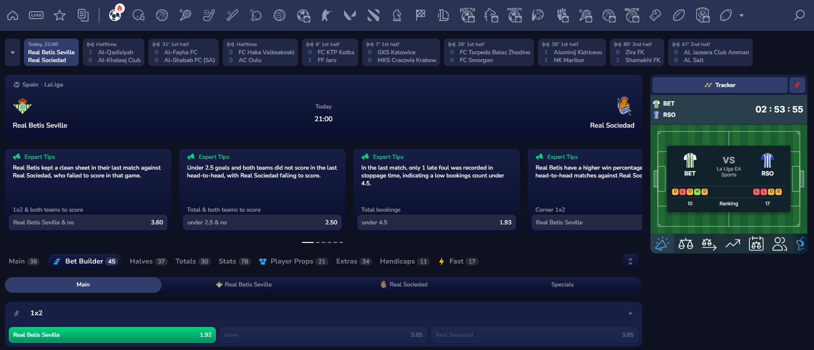 プレー中の賢いベットのチャンスを示す Expert Tips を表示した Flush Sportsbook のサッカー試合画面