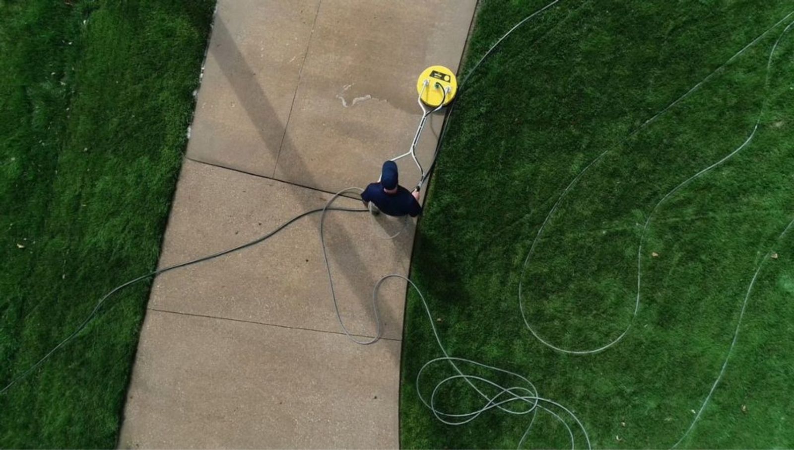 Pressure Washing Driveway Cleaning