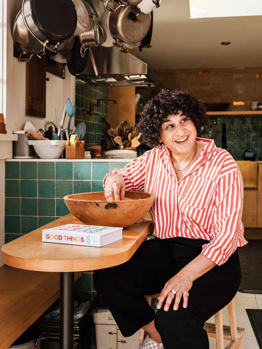 Samin Nosrat i køkken