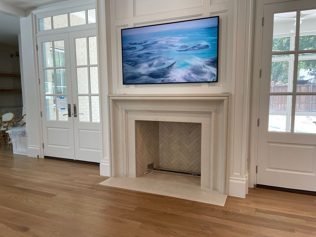 How to Choose the Perfect Cast Stone Color for Your Fireplace