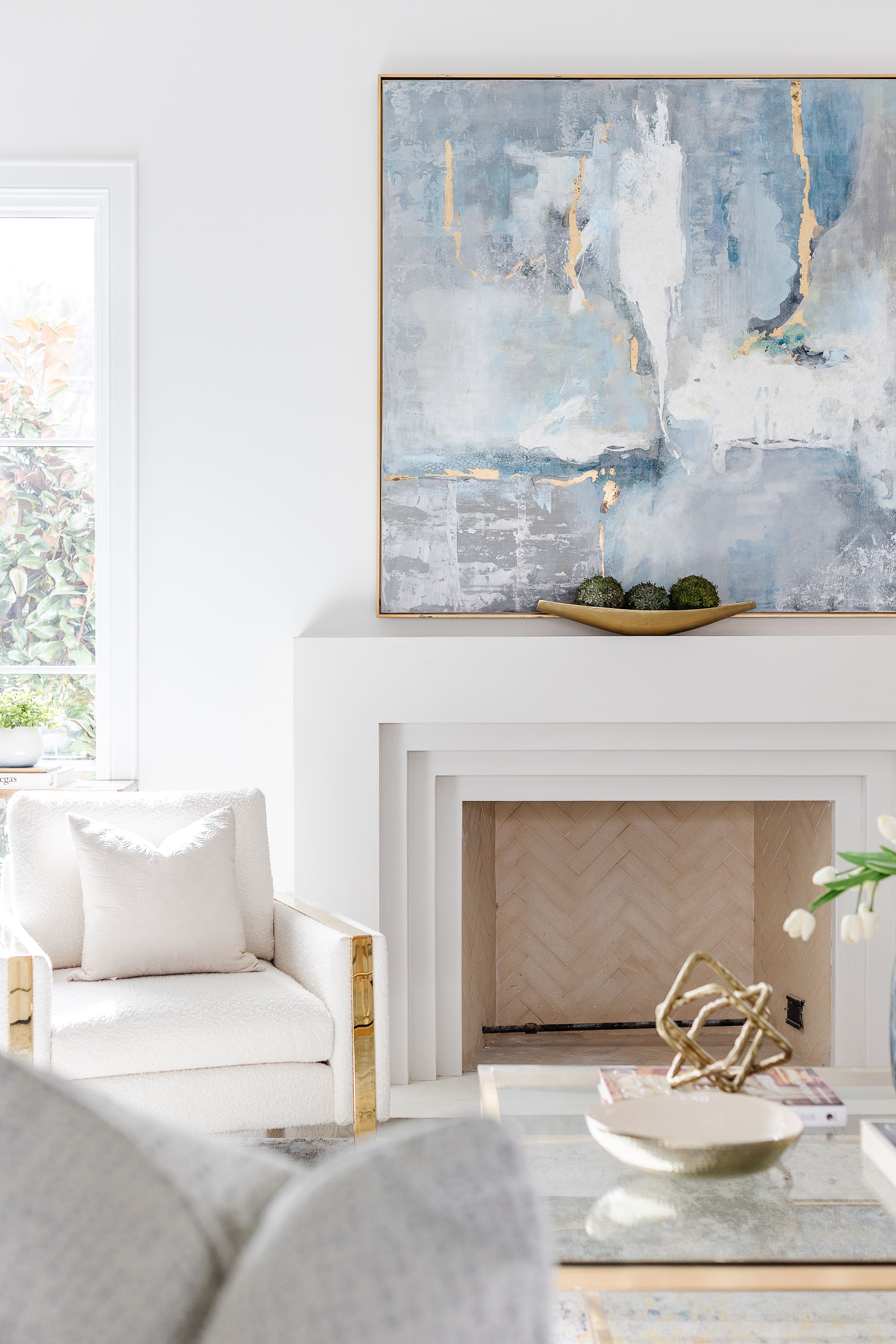 Why Cast Stone is a Better Choice for a Fireplace Mantel