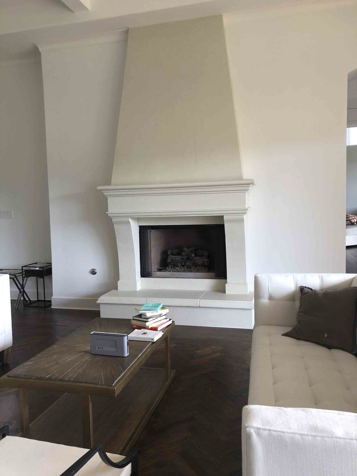 How to Choose the Right Fireplace Mantel Size: A Measuring and Proportion Guide