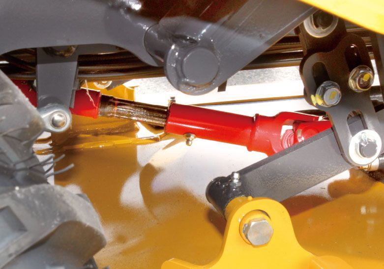 Canycom shaft drive deck