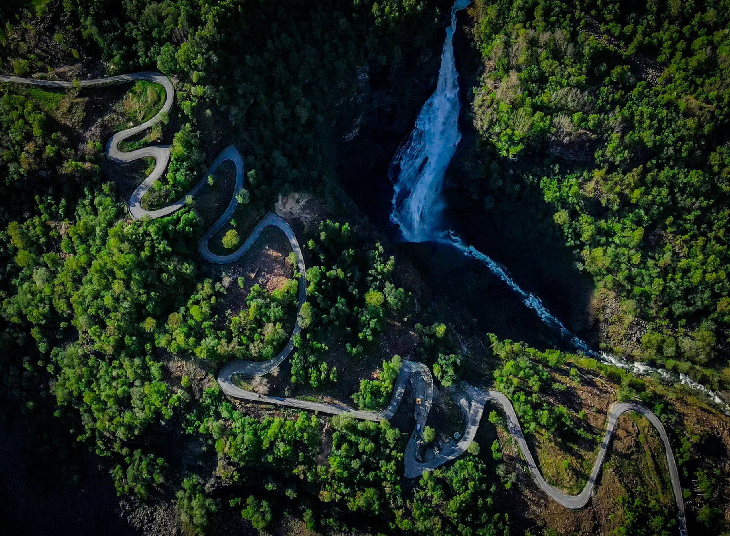 Stalheimskleivi – Norway's Famous Winding Road — 1