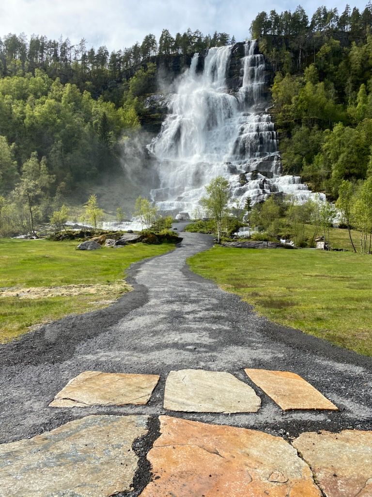 Tvindefossen Waterfall