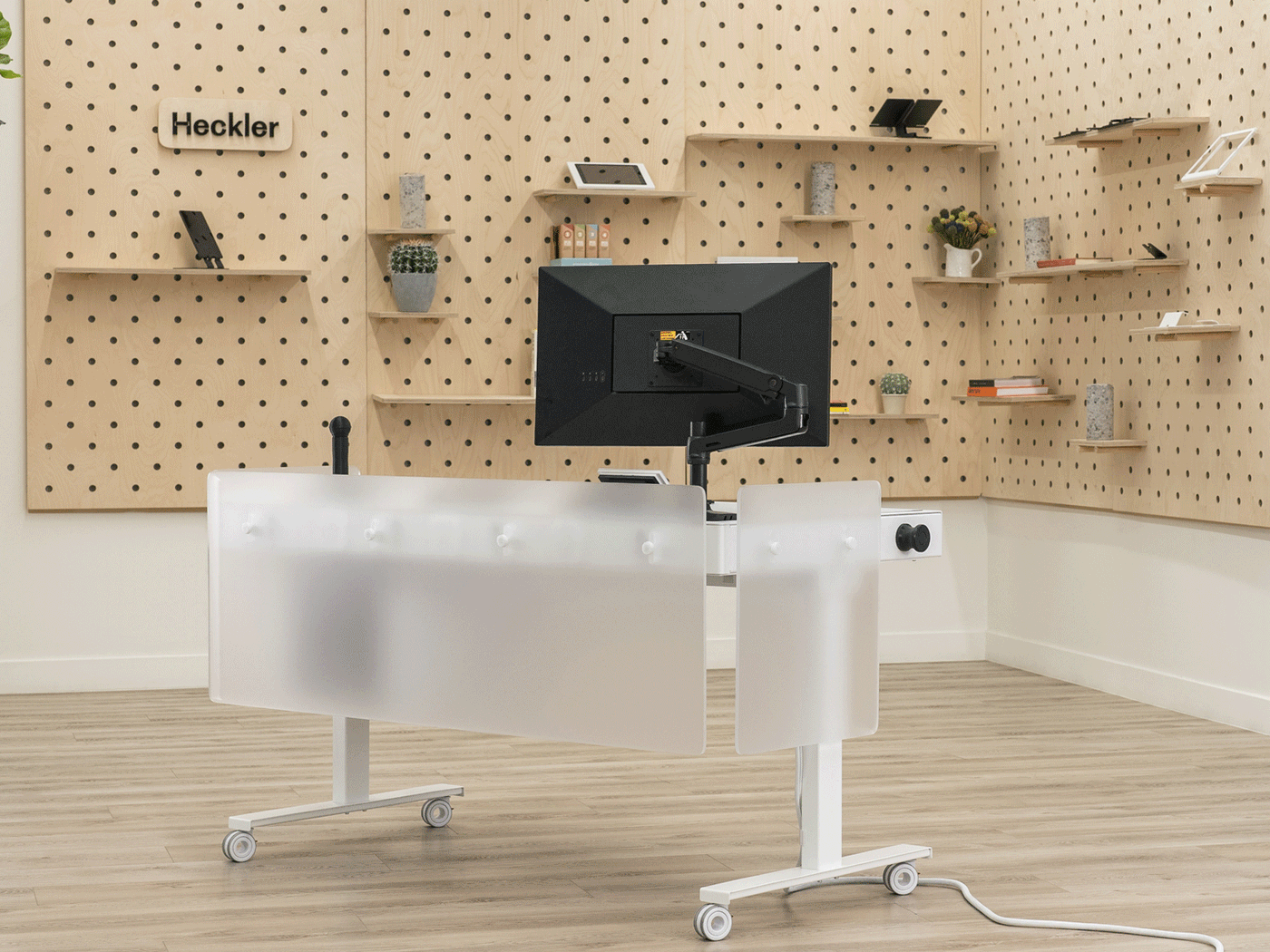 Accessible, height-adjustable desktop