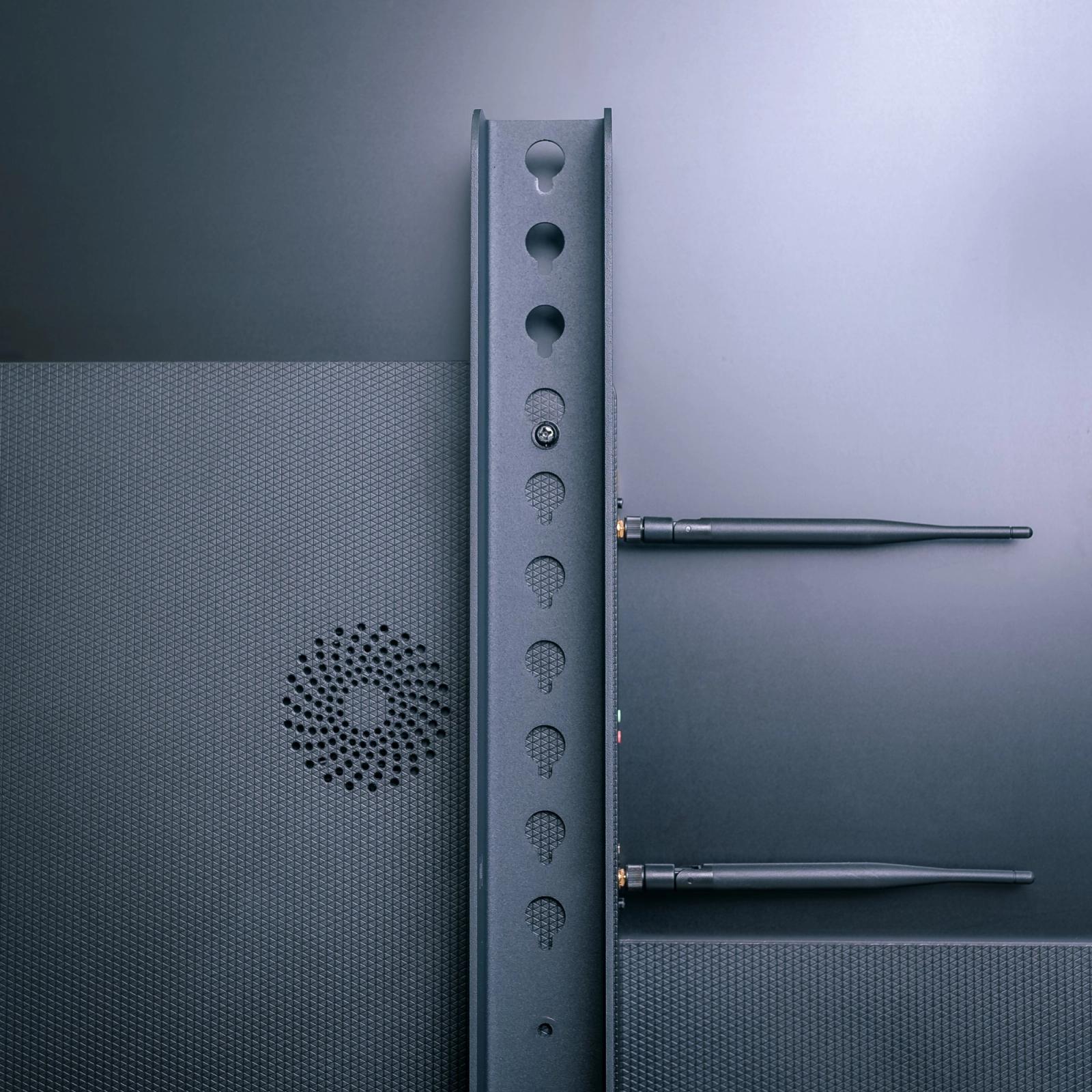 Adjustable display height.