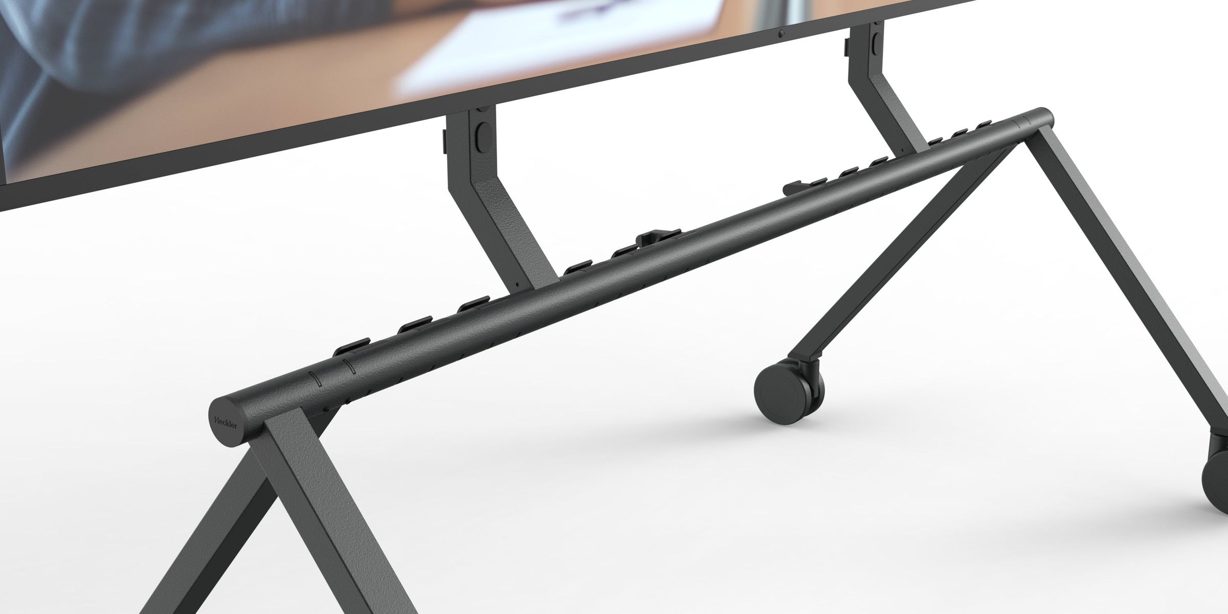 One‑piece beam for maximum strength.