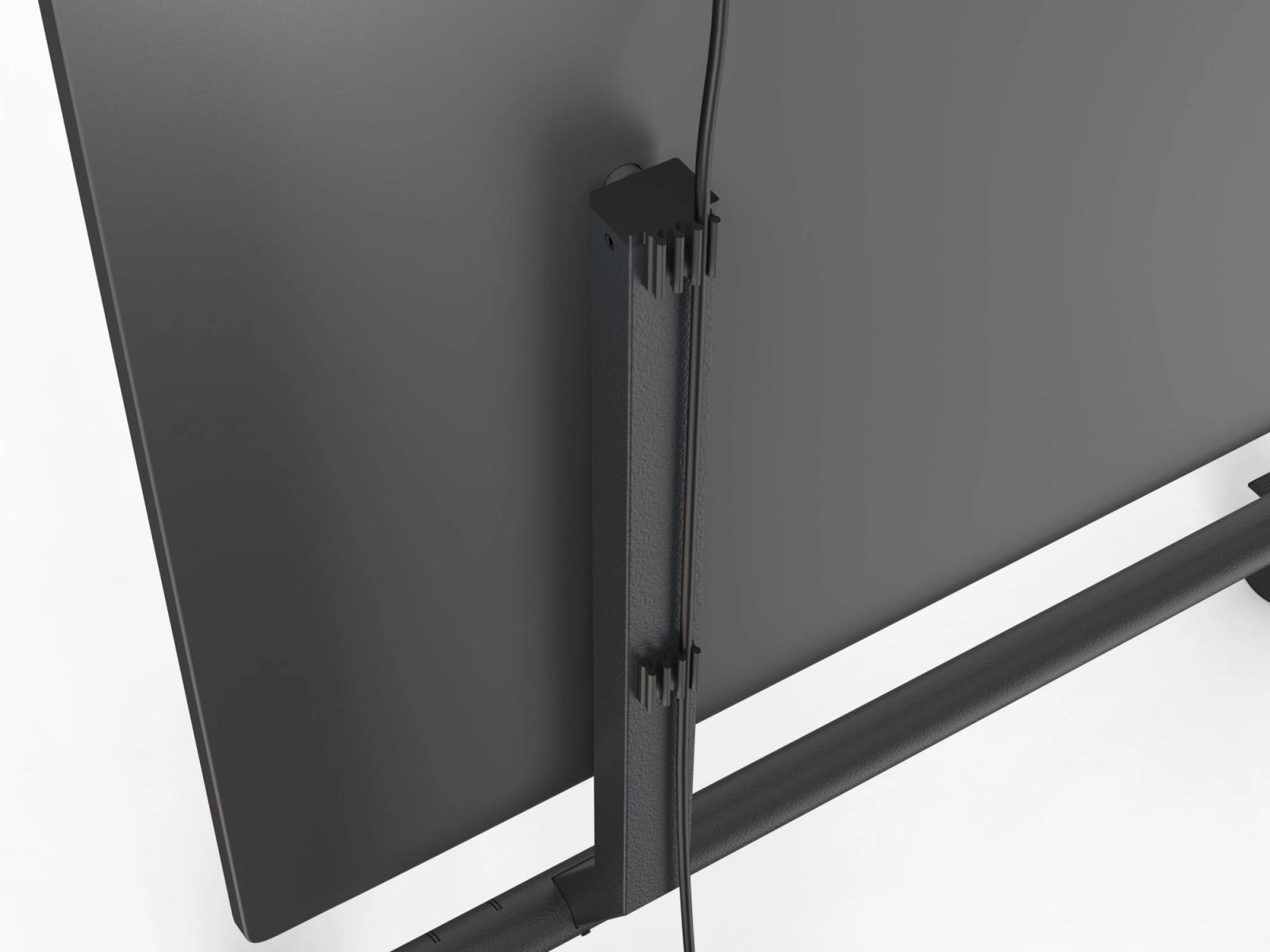 Clean cable management.