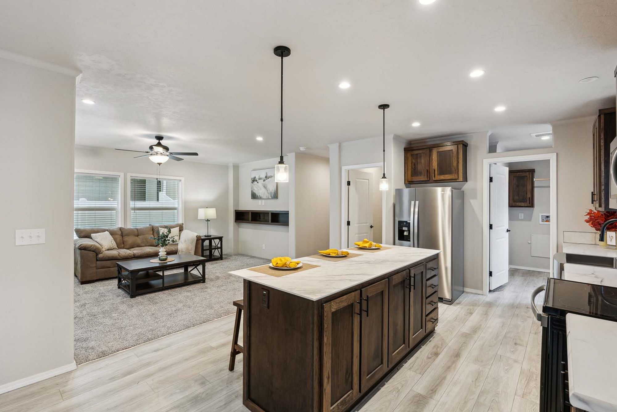 DreamWorks DW4603D kitchen 8