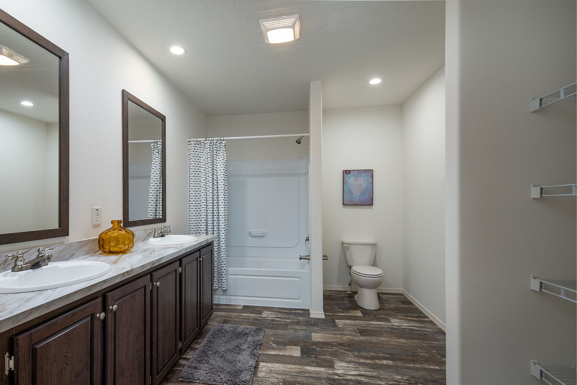 Hidden Valley HV4764M Master Bath 2