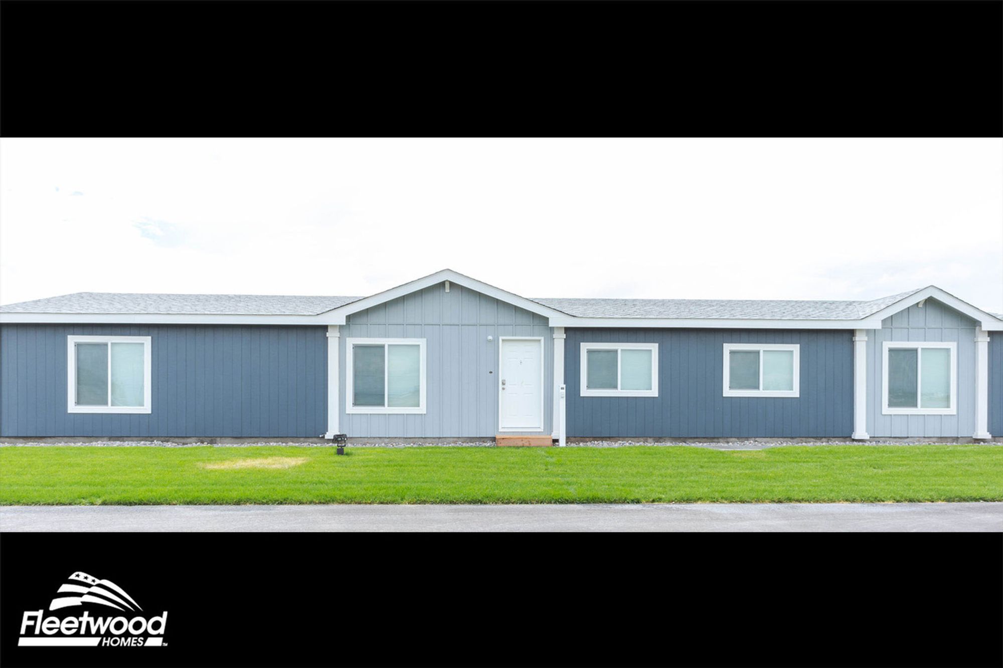 Long single-story house option