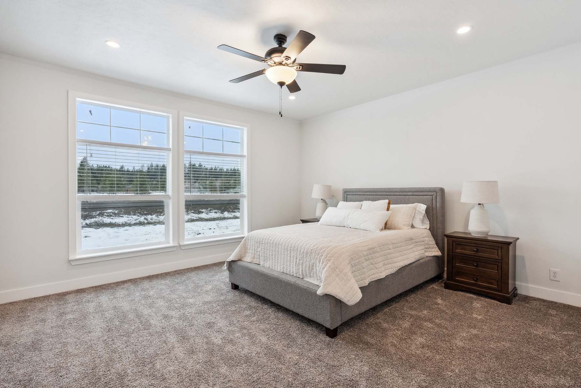 selkirk advantage primary bedroom 1
