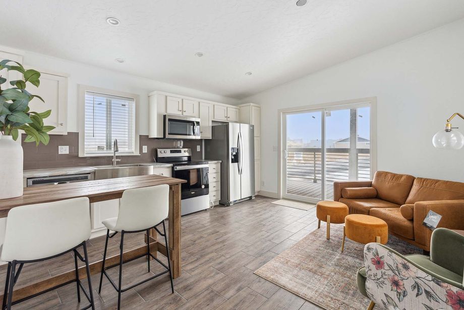 ADU 2321B living room kitchen dining