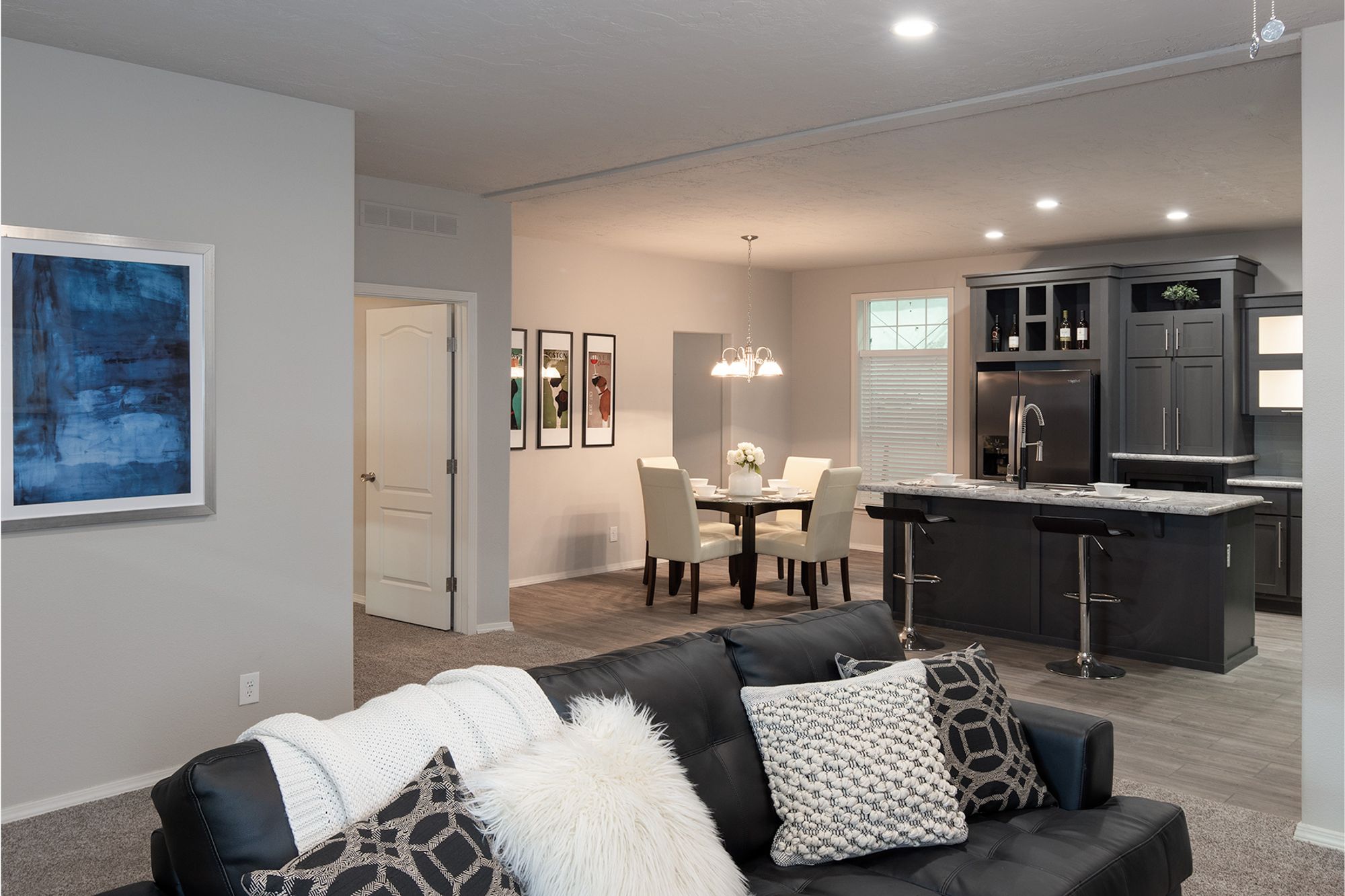 Hidden Creek HC6563P living room 3