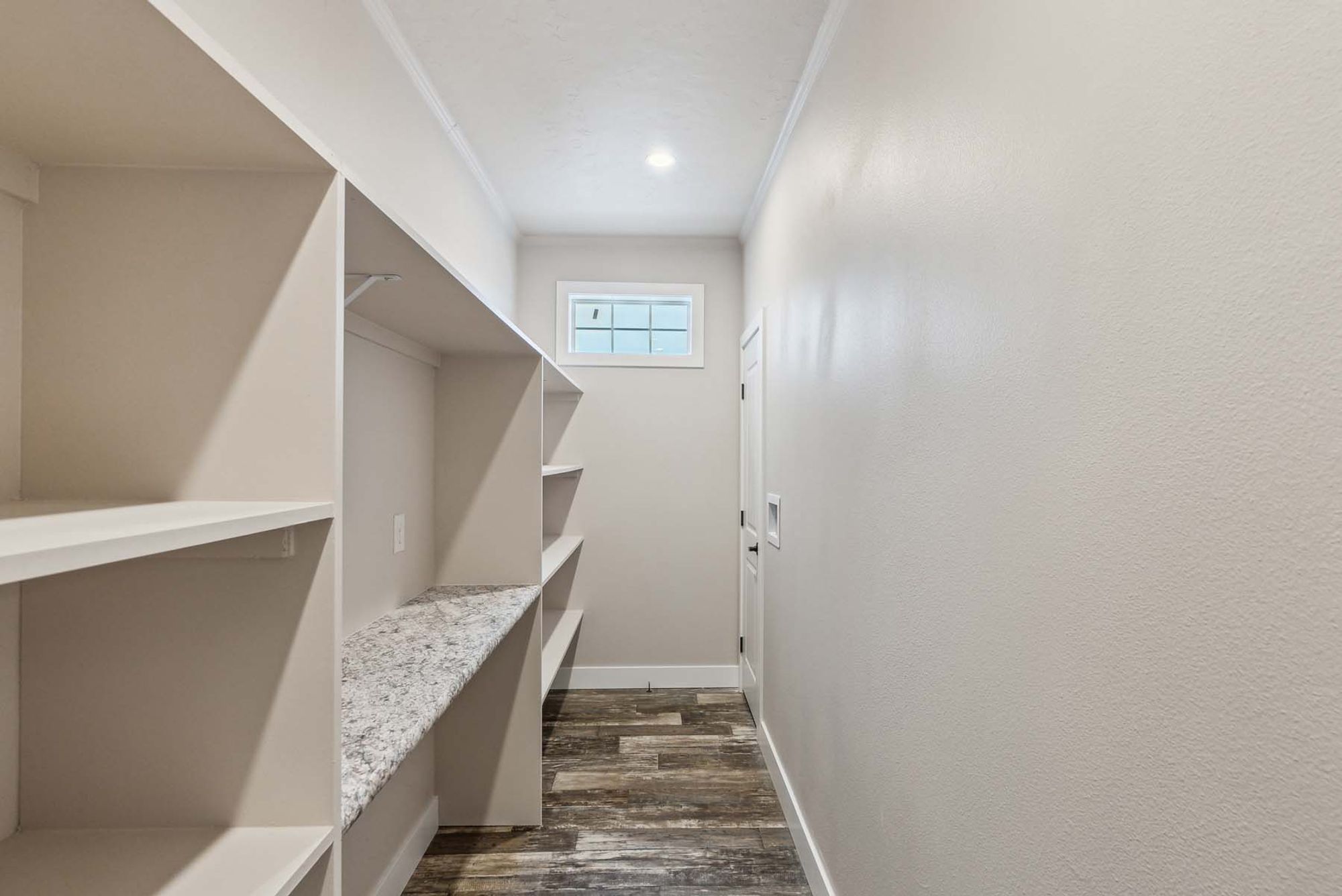 Hidden Valley Estates HV6764M Kitchen Walk In Pantry