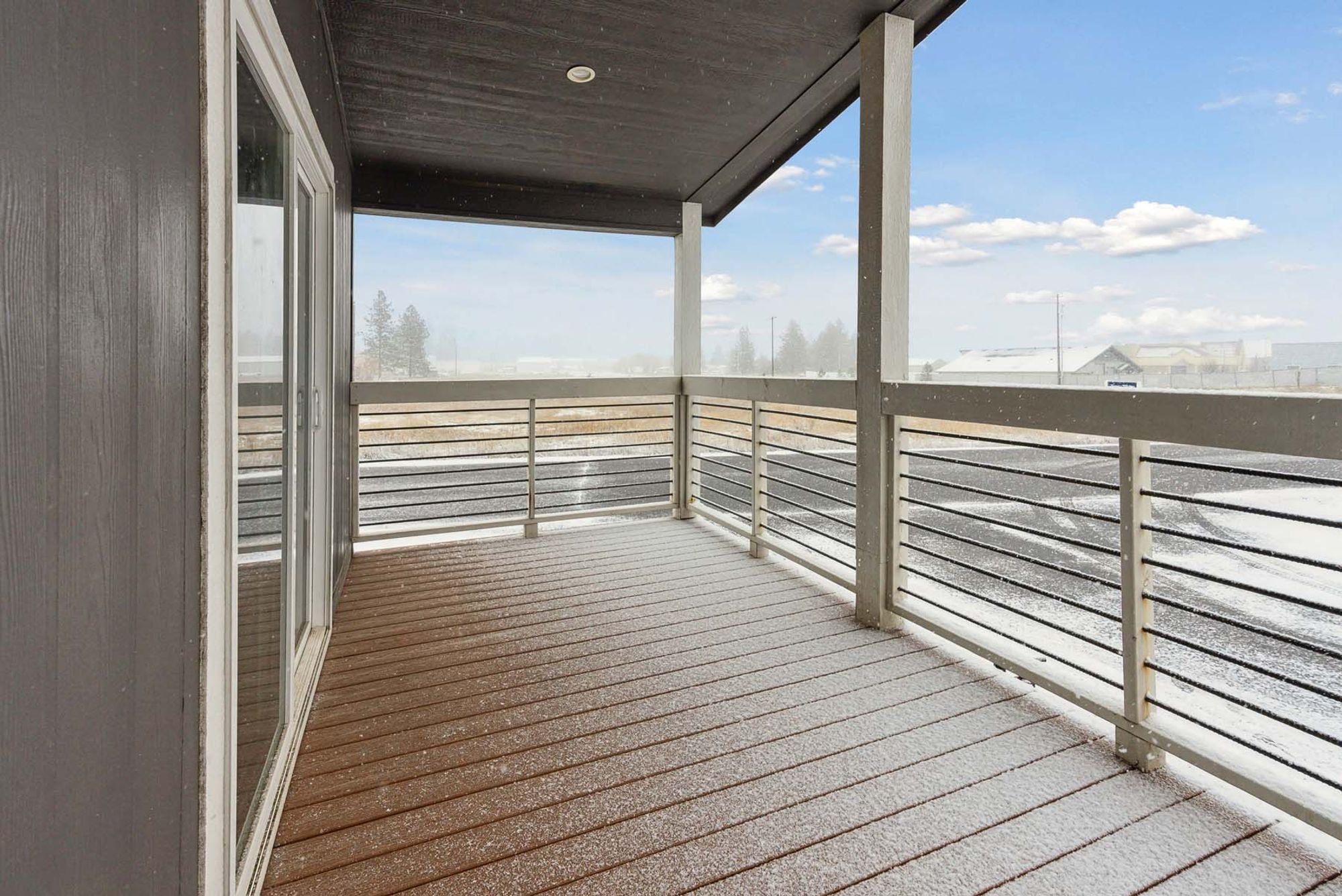 ADU 2321B exterior 5