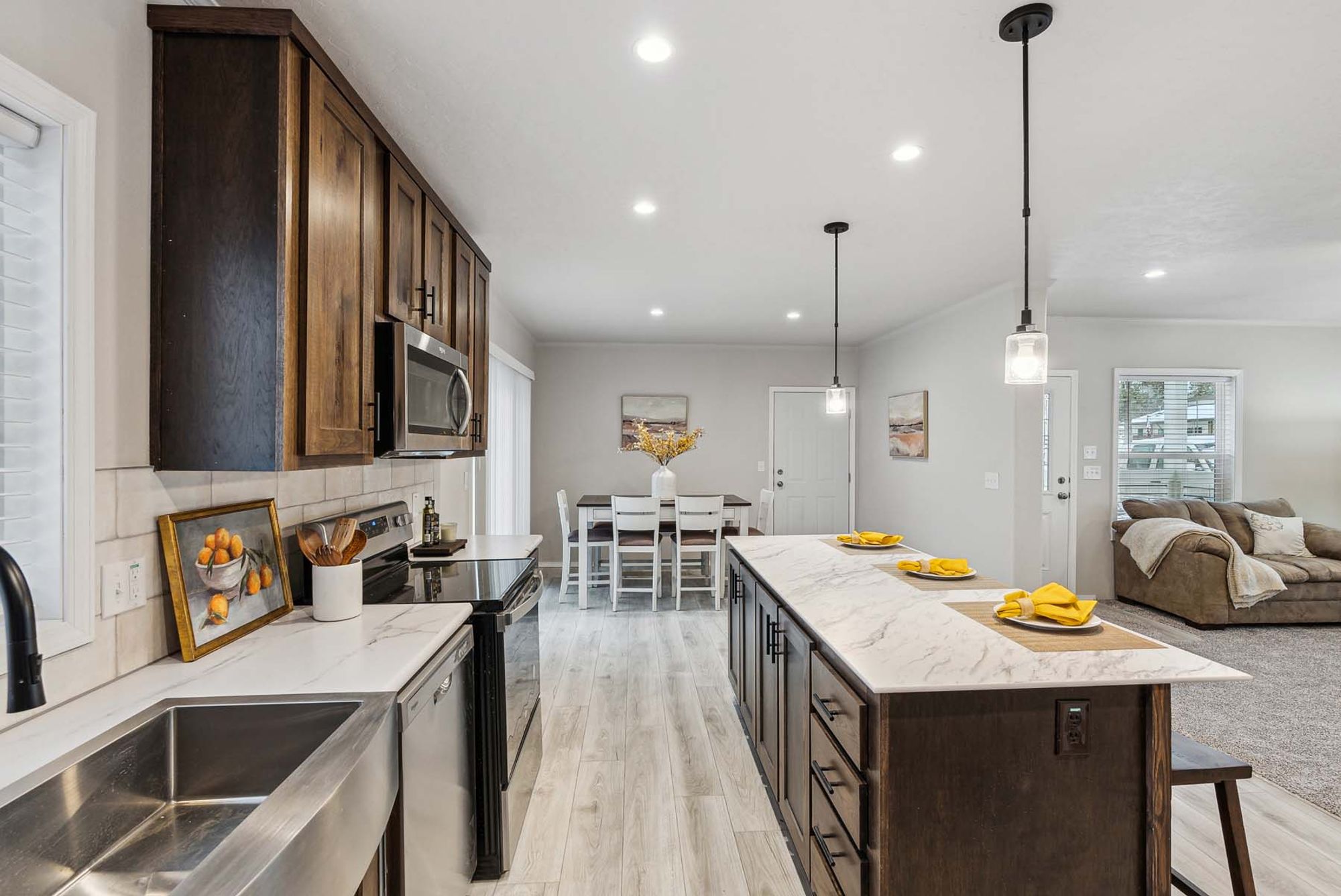 DreamWorks DW4603D kitchen 6