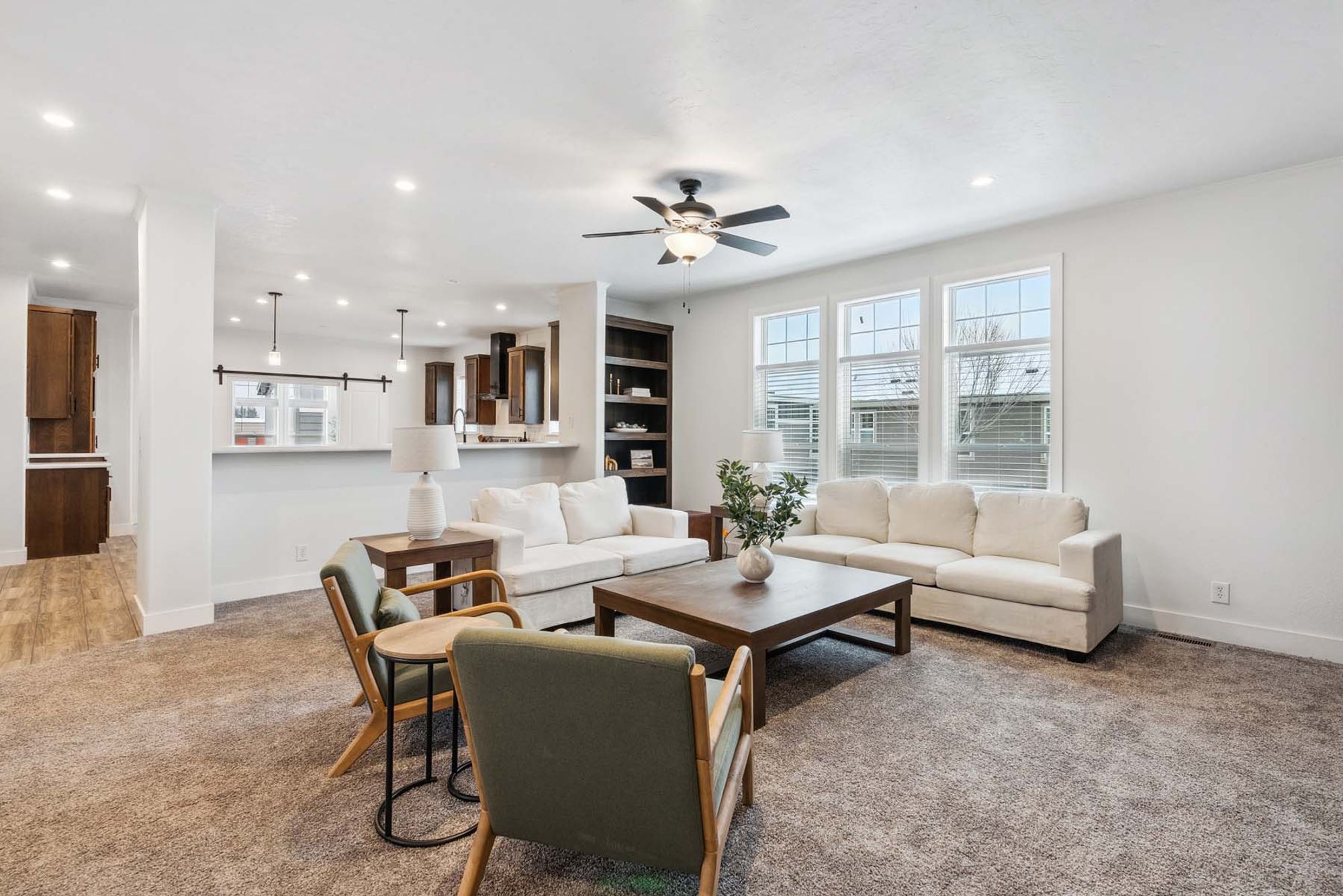 selkirk advantage living room 3