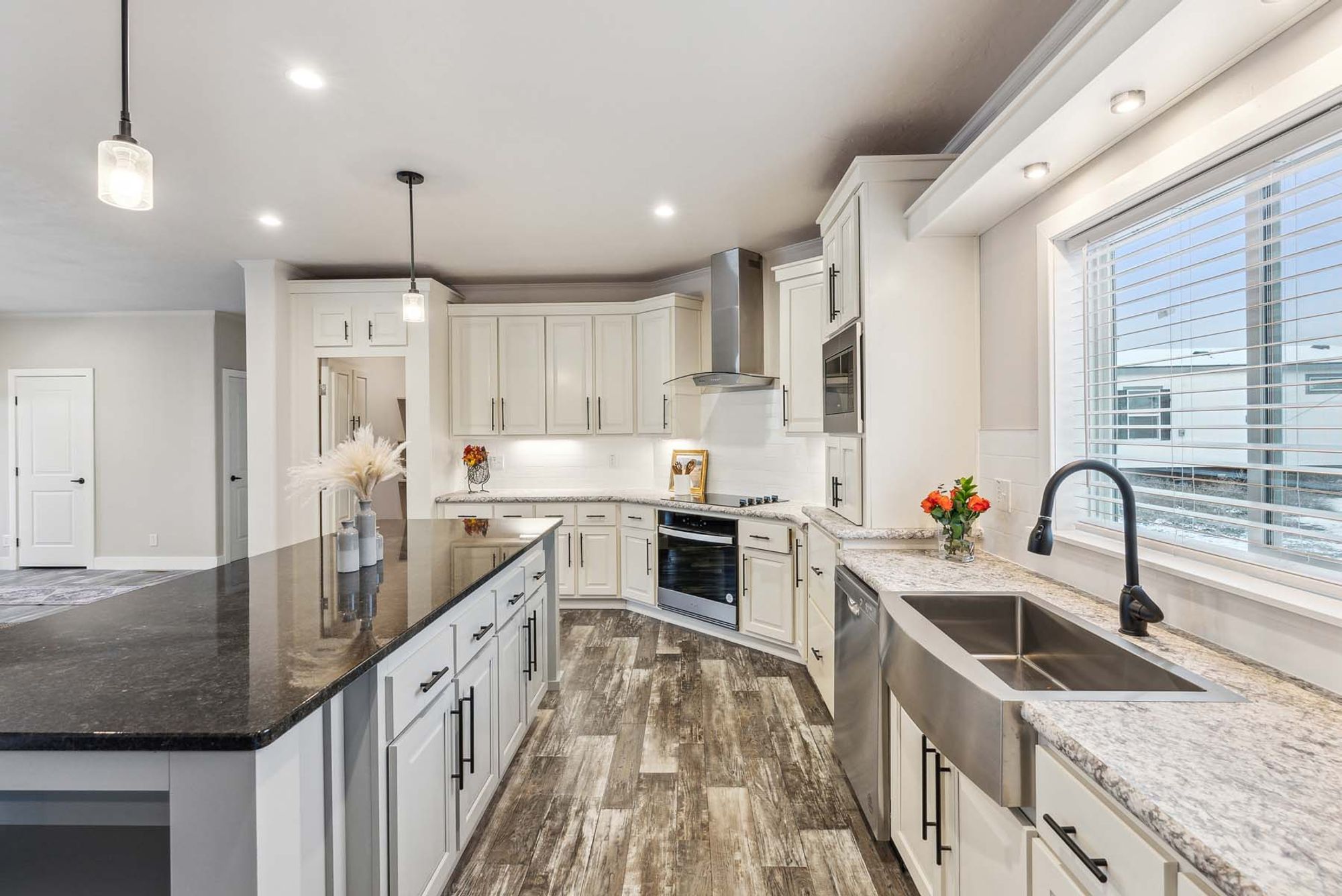 Hidden Valley Estates HV6764M Kitchen 3
