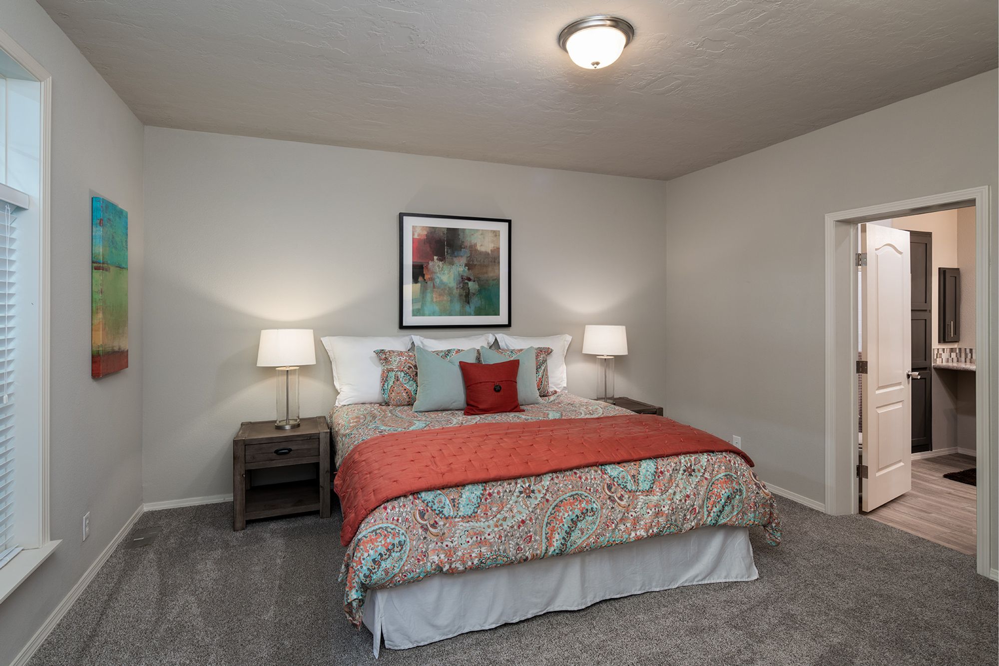 Hidden Creek HC6563P master bed 1