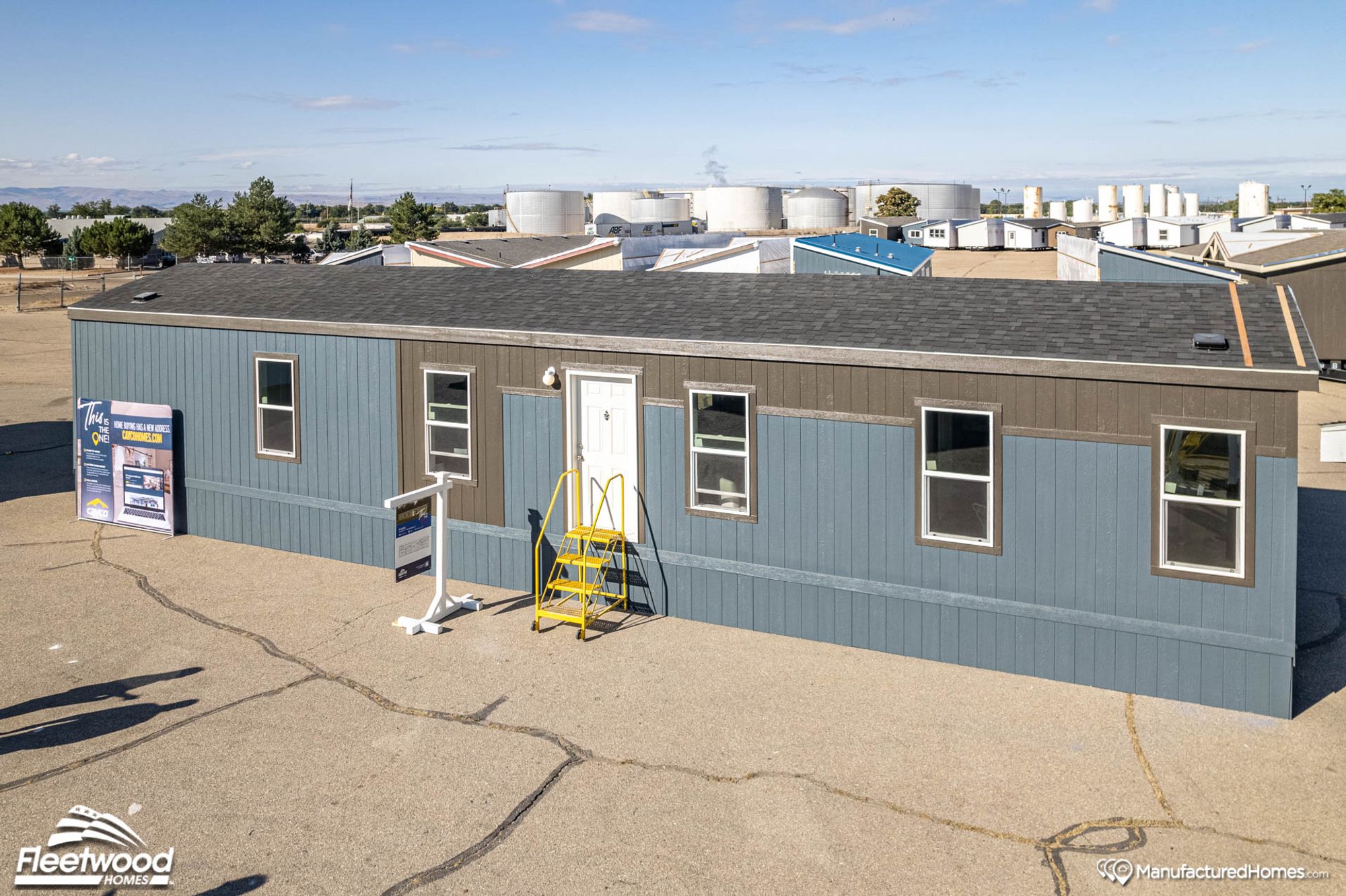 Long single-story house option