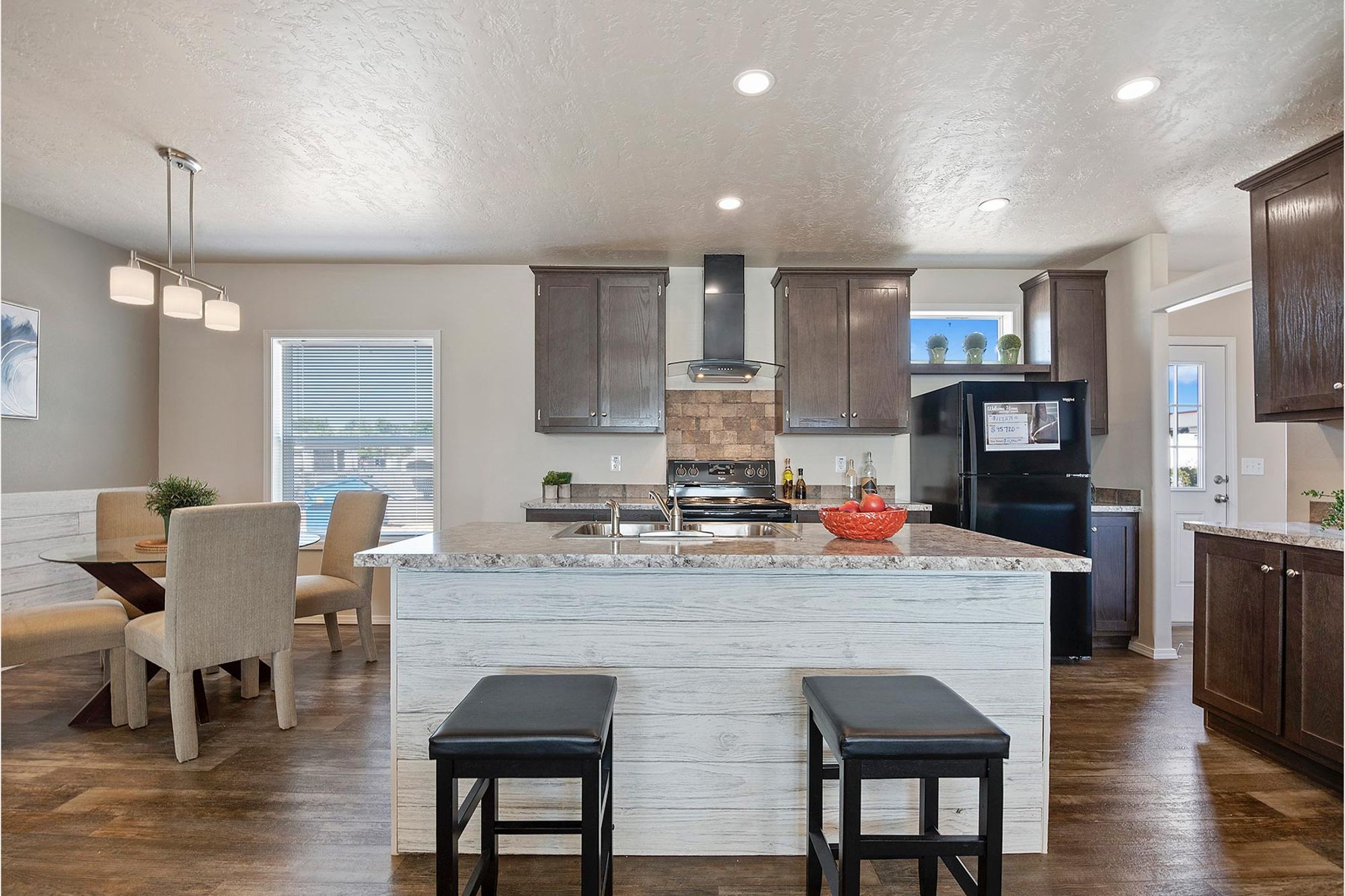 Dreamworks 4483B Kitchen 1