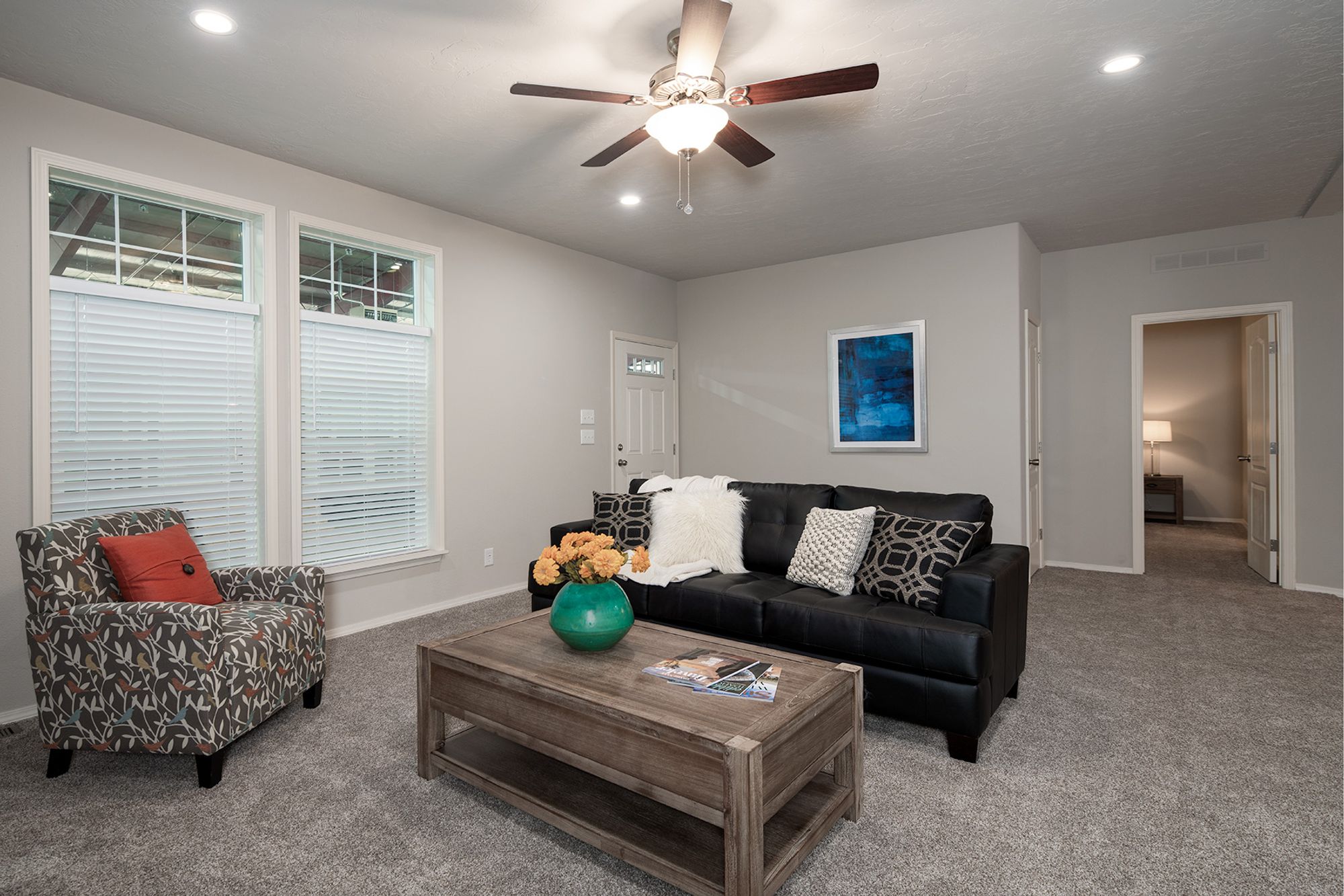 Hidden Creek HC6563P living room 2