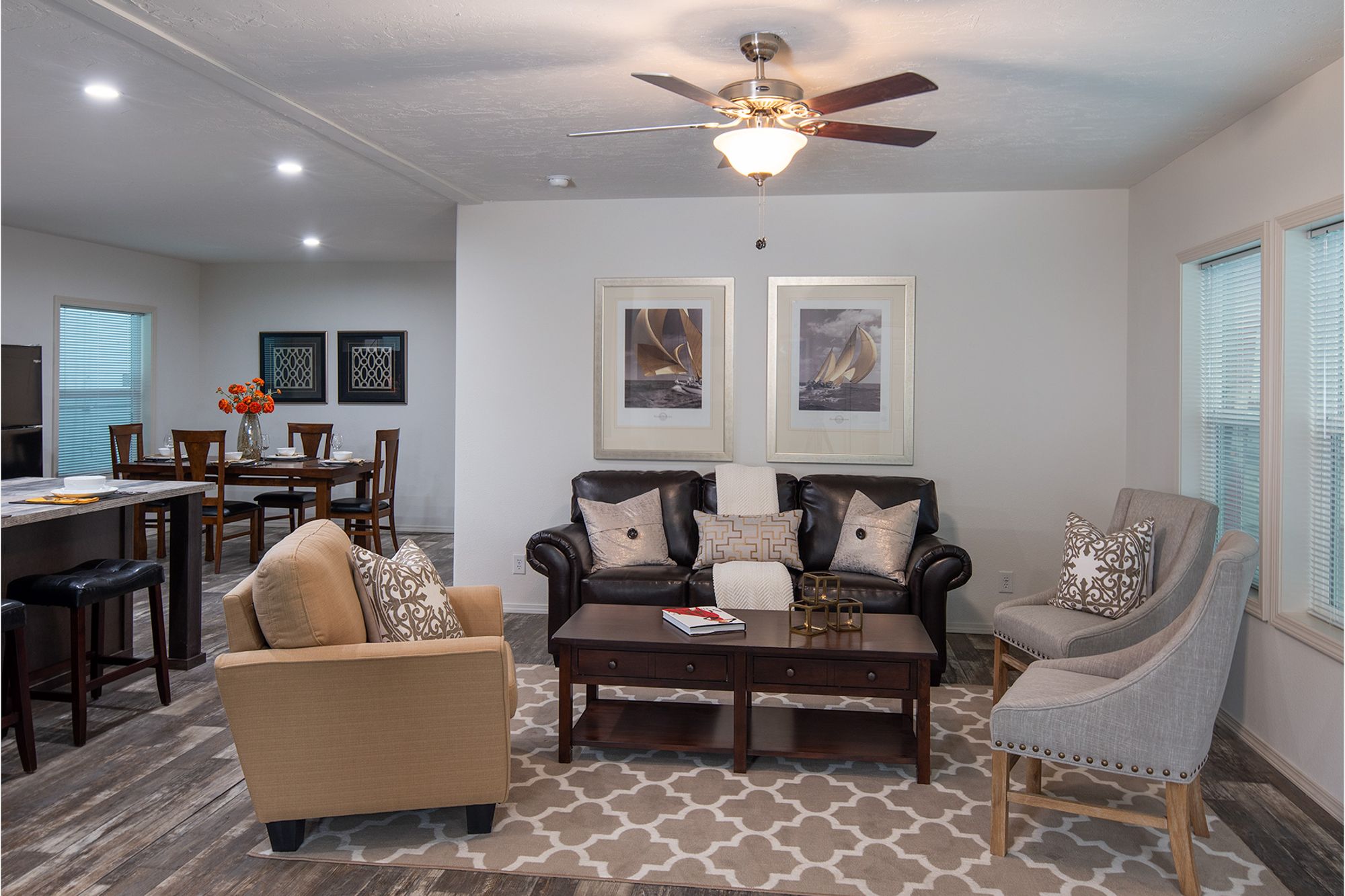 Hidden Valley HV4764M Living Room 2